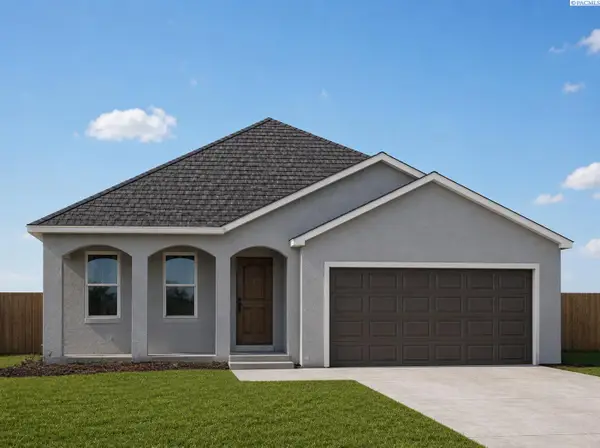 106 Olivera Street, Grandview, WA 98930