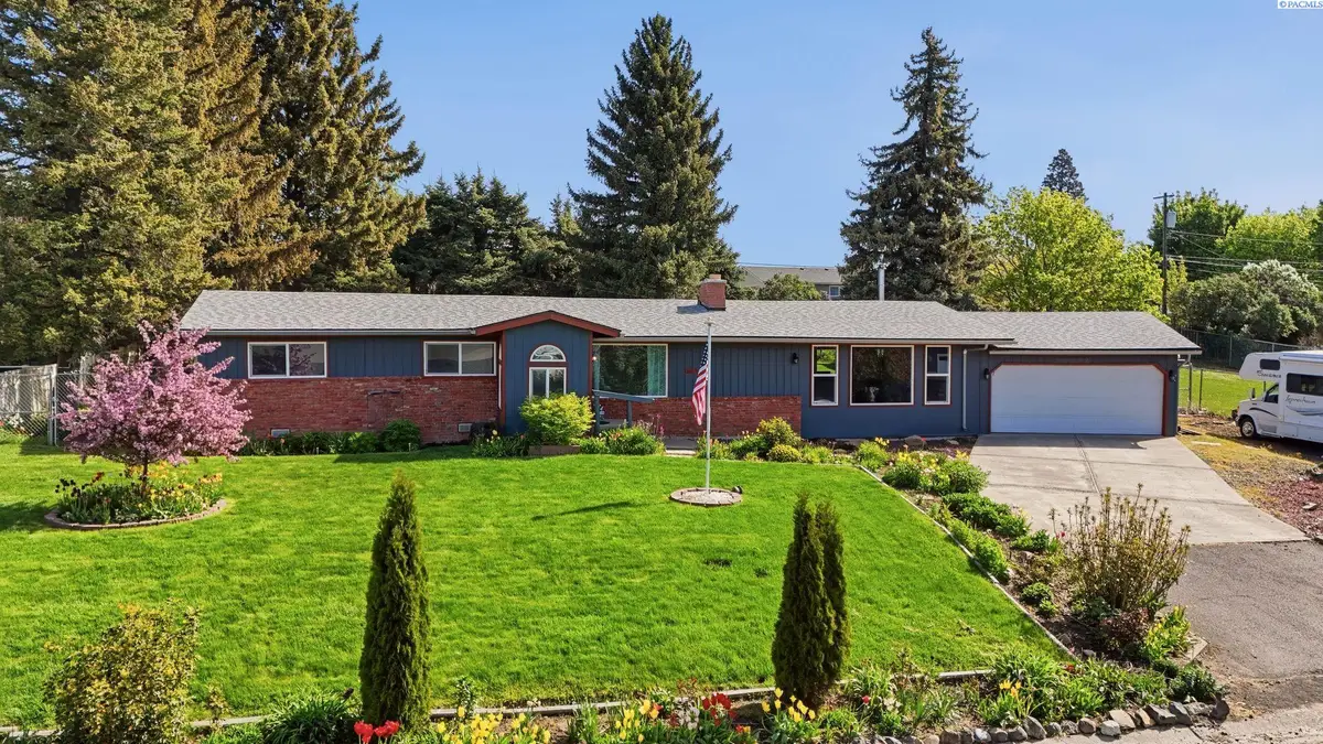 809 E Southview, Colfax, WA 99111 - #1