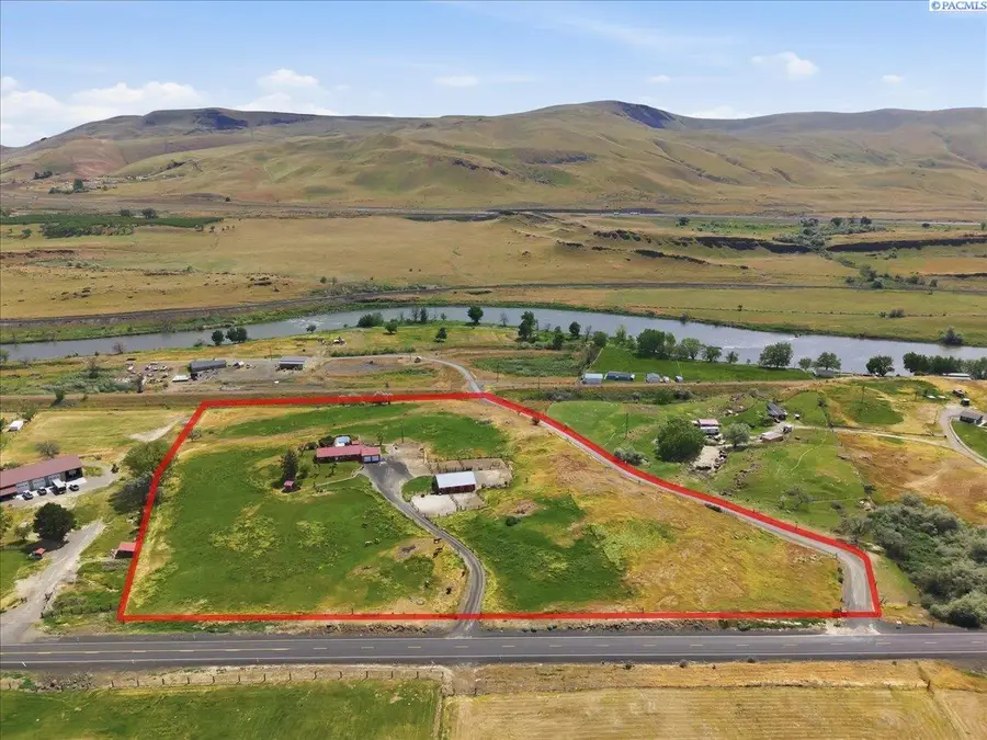 35807 W Old Inland Empire Hwy, Benton City, WA 99320 - #2