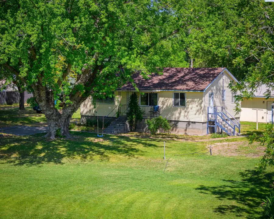 101 Abby Avenue #b, Benton City, WA 99320 - #2