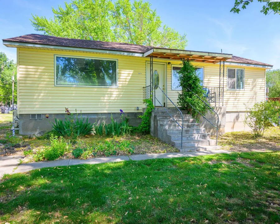 101 Abby Avenue #b, Benton City, WA 99320 - #3