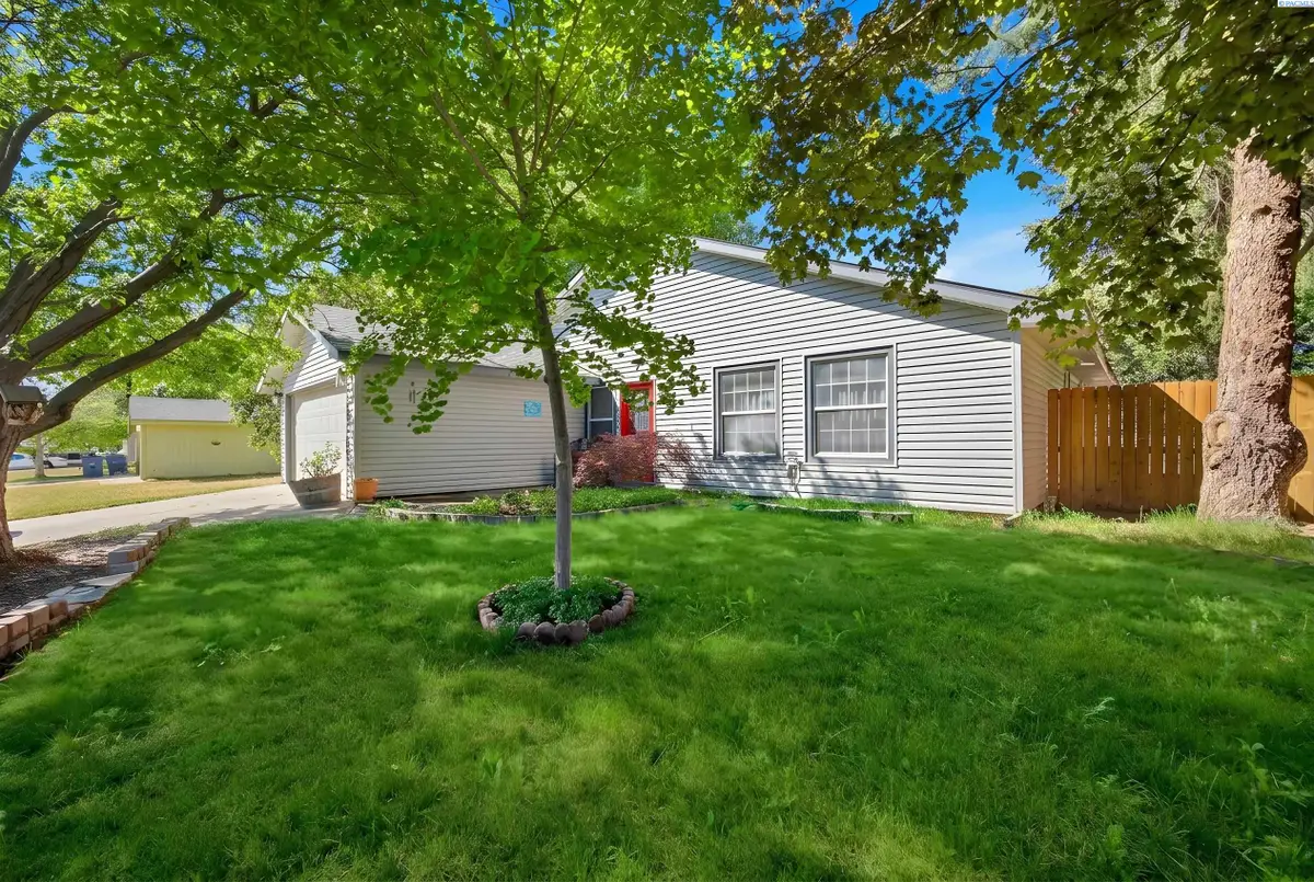 8712 W Entiat Avenue, Kennewick, WA 99336-9999 - #1