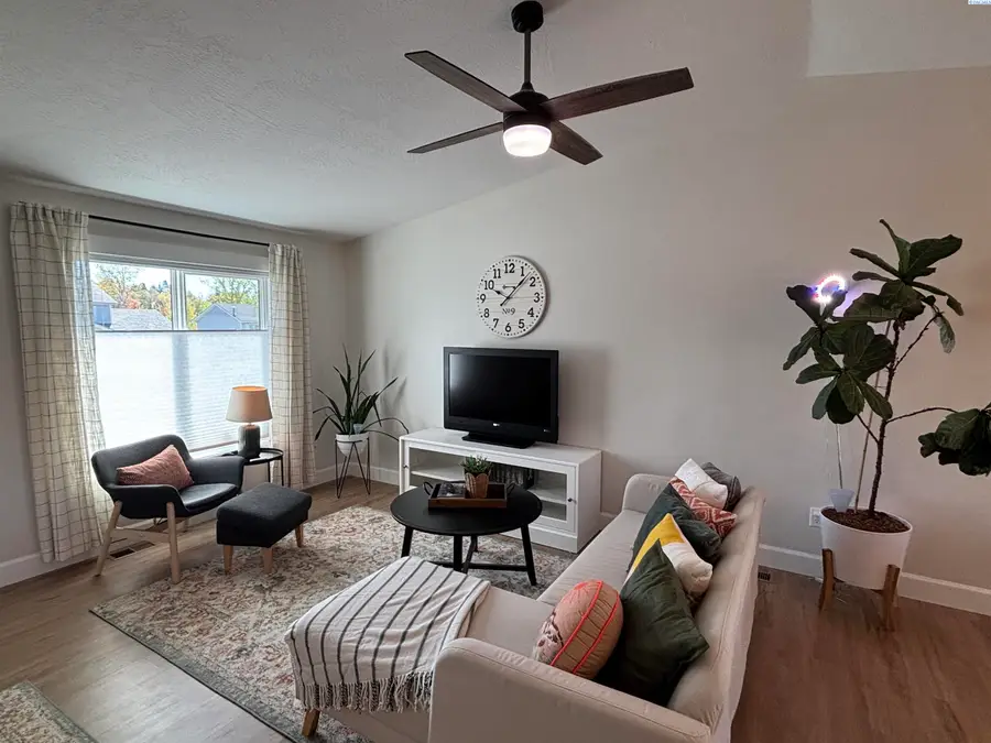 1525 NW Valhalla Dr, Pullman, WA 99163 - #3