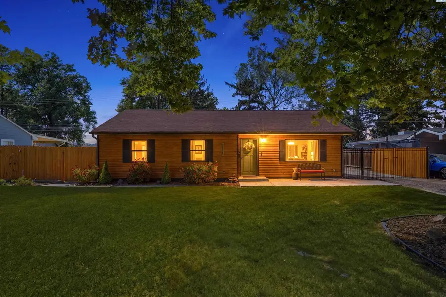 1323 Cottonwood Dr, Richland, WA 99354 - #2
