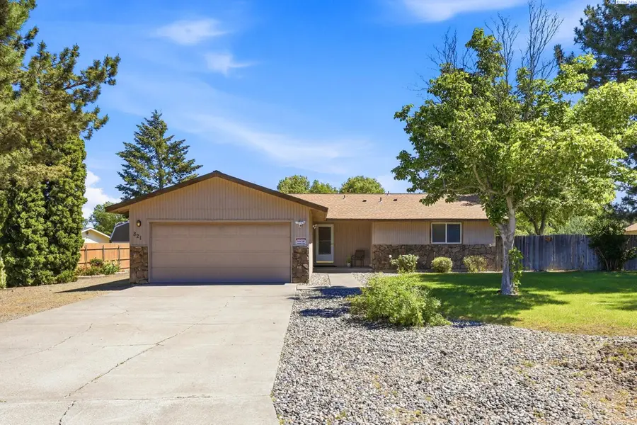 821 S Young St, Kennewick, WA 99336 - #2