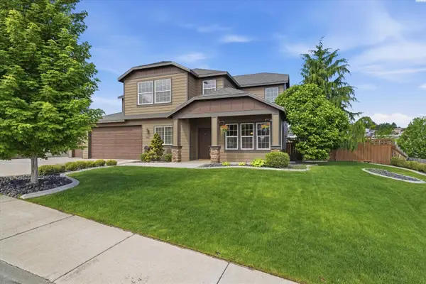 1421 Mazzard Ave., West Richland, WA 99353