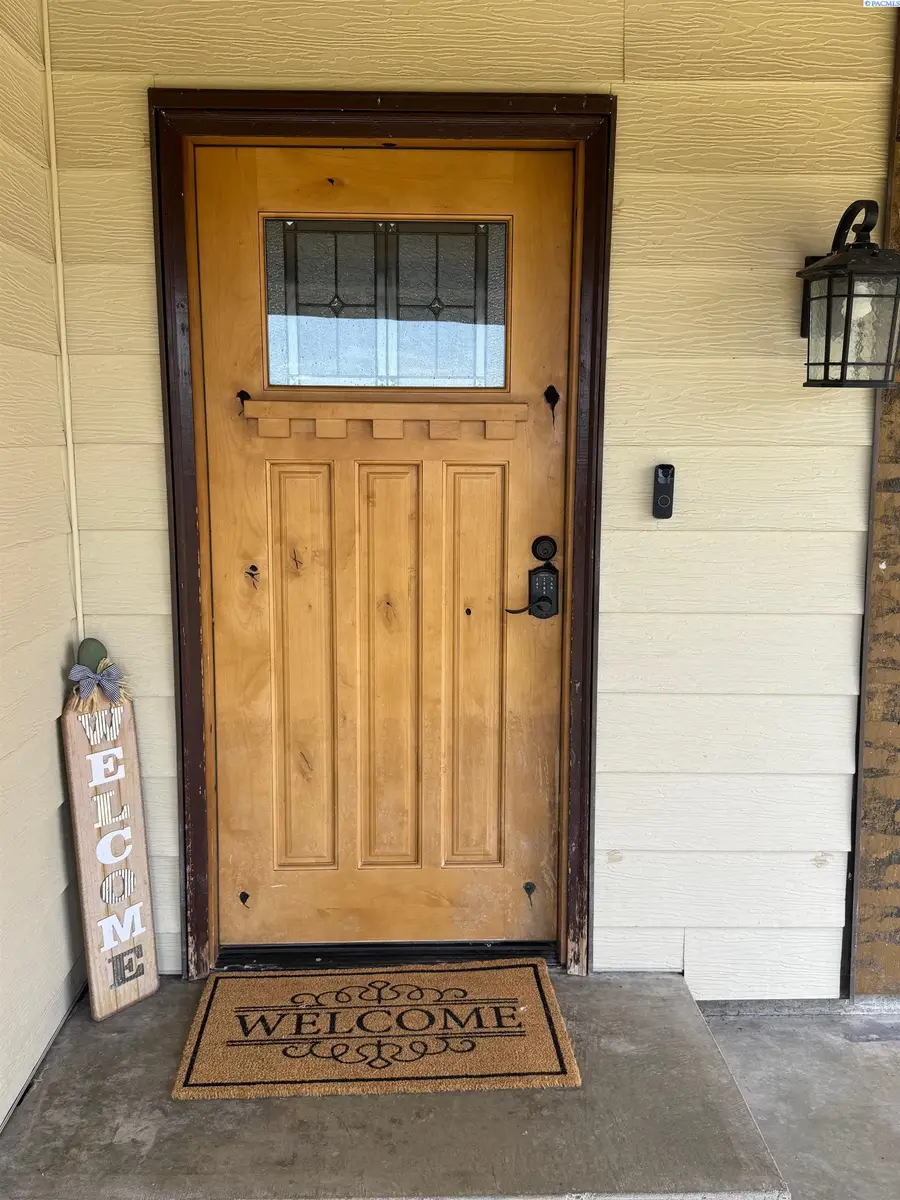 342 Sole Rd, Selah, WA 98942 - #3