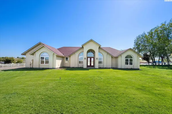 420 Tuck Rd, Eltopia, WA 99330