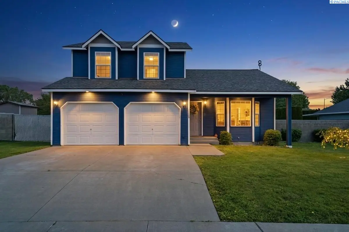 1708 W 24th Ave., Kennewick, WA 99337 - #1
