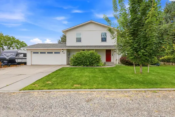 5001 S Dayton Pl, Kennewick, WA 99337