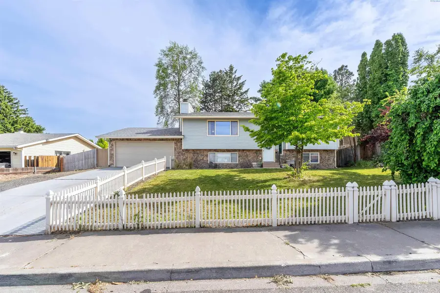 1201 W 15th Place, Kennewick, WA 99337 - #2