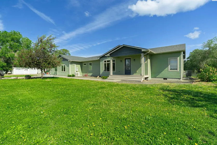 573 E Sunset Dr, Burbank, WA 99323 - #3