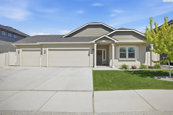 647 Marysville Way, Richland, WA 99352-7880
