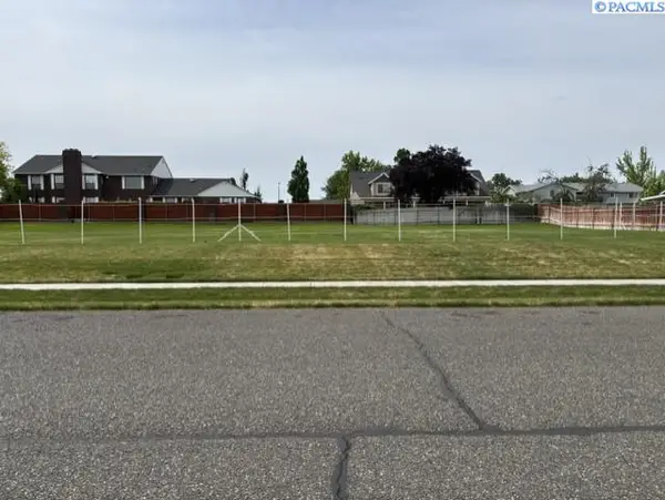 4614 Sahara Drive, Pasco, WA 99301