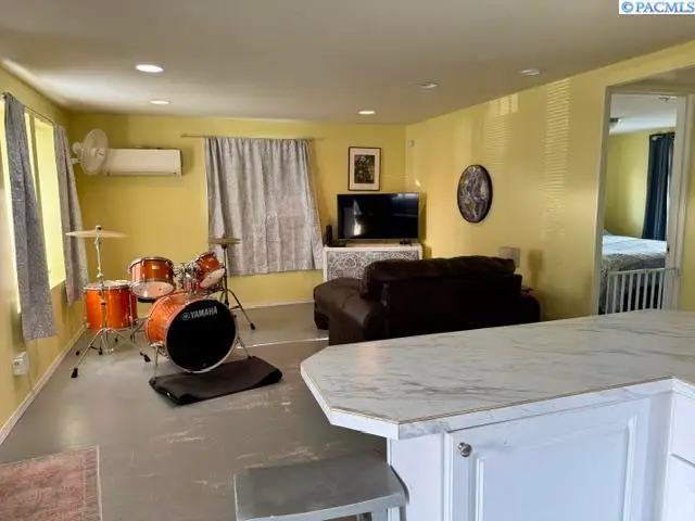 708 Sanford Ave, Richland, WA 99352 - #3