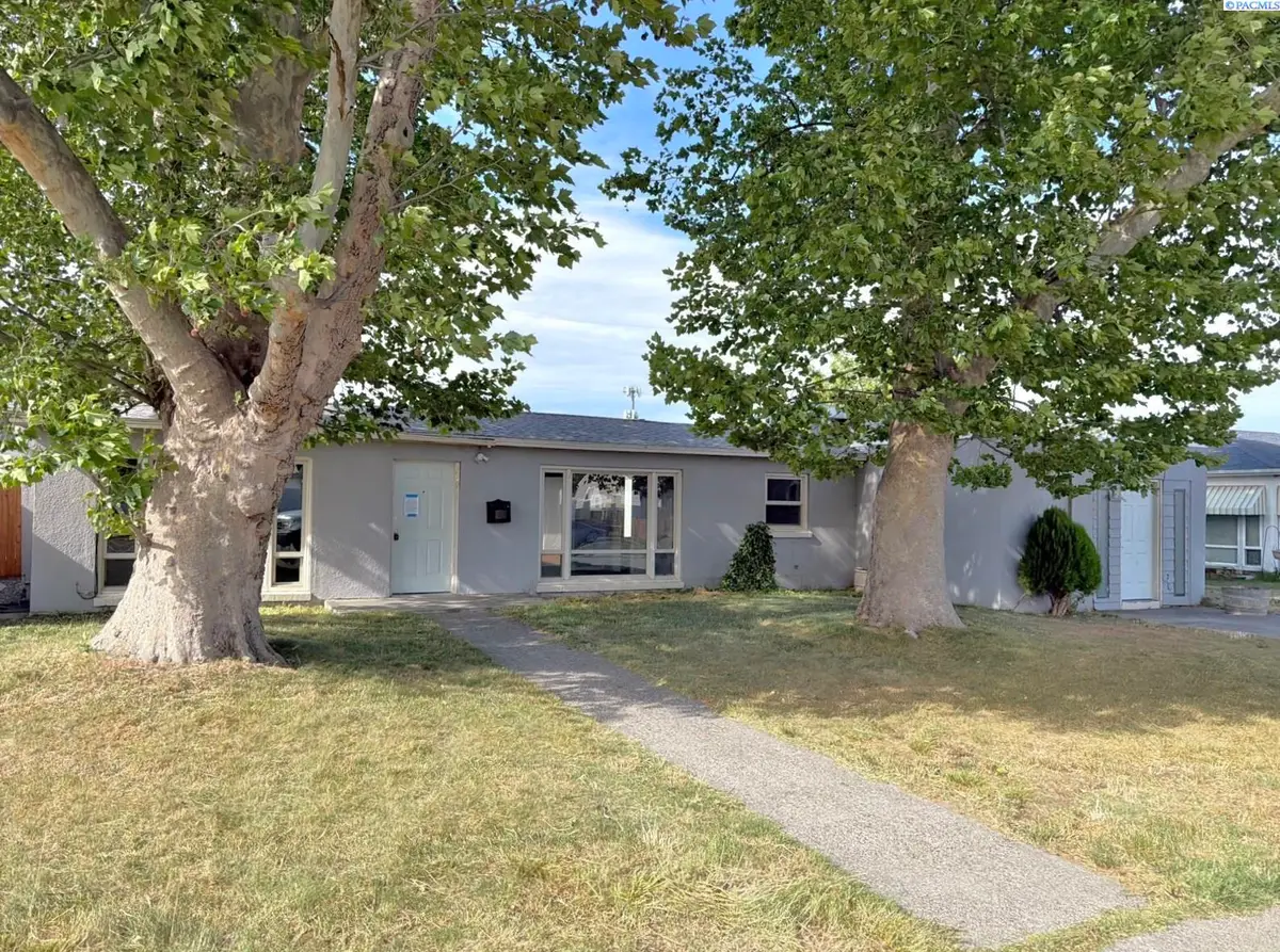 309 E 2nd Ave, Kennewick, WA 99336 - #1