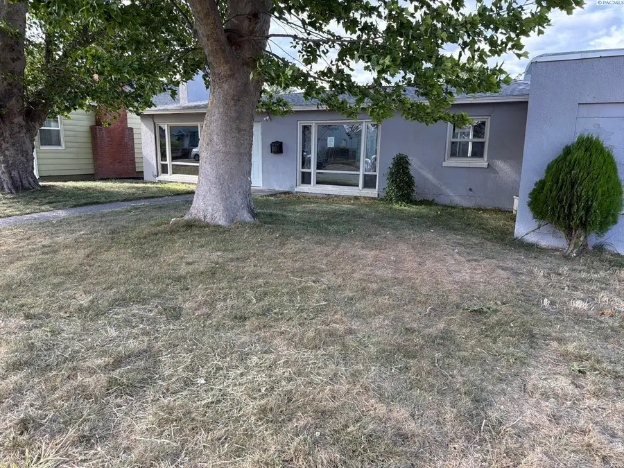 309 E 2nd Ave, Kennewick, WA 99336 - #2