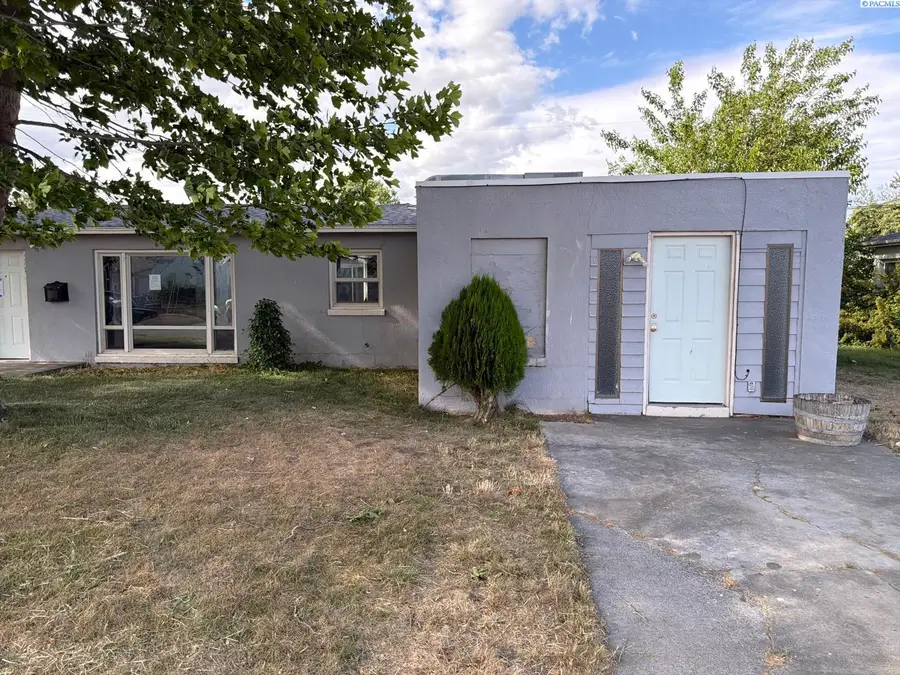 309 E 2nd Ave, Kennewick, WA 99336 - #3