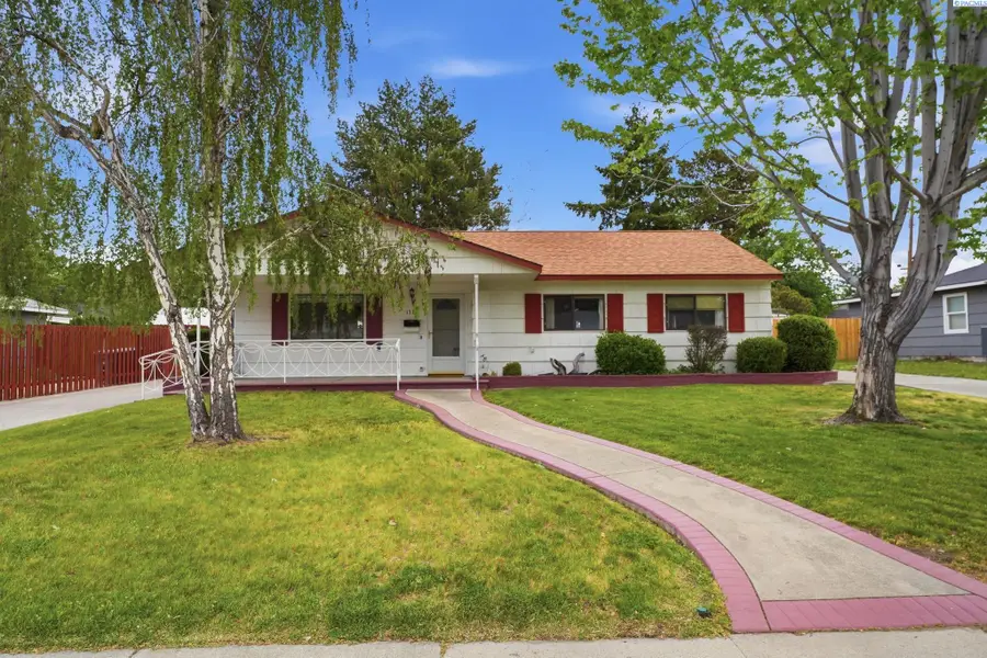 1310 Cottonwood Dr., Richland, WA 99352 - #2