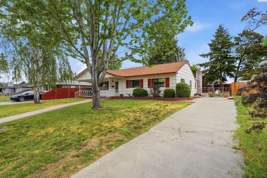 1310 Cottonwood Dr., Richland, WA 99352 - #3