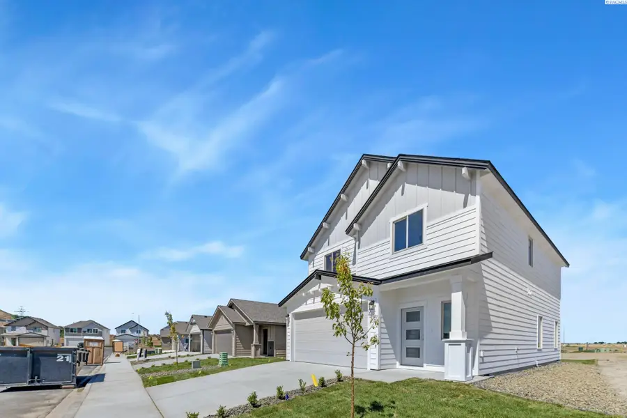 206 N Dewberry Pl, Kennewick, WA 99336 - #2