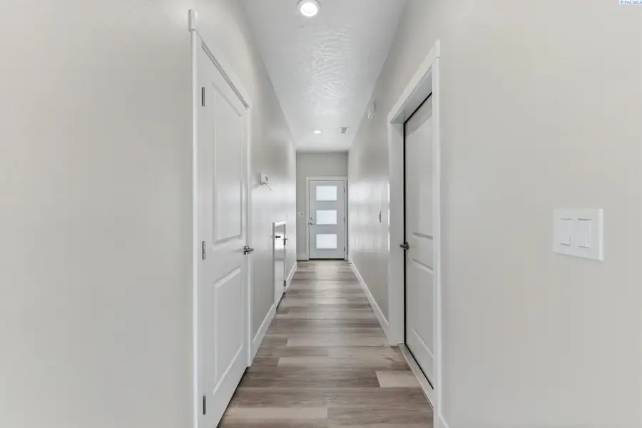 206 N Dewberry Pl, Kennewick, WA 99336 - #3