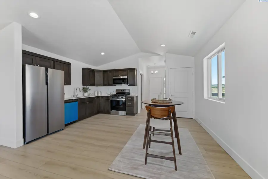238 N Dewberry Pl, Kennewick, WA 99336 - #3