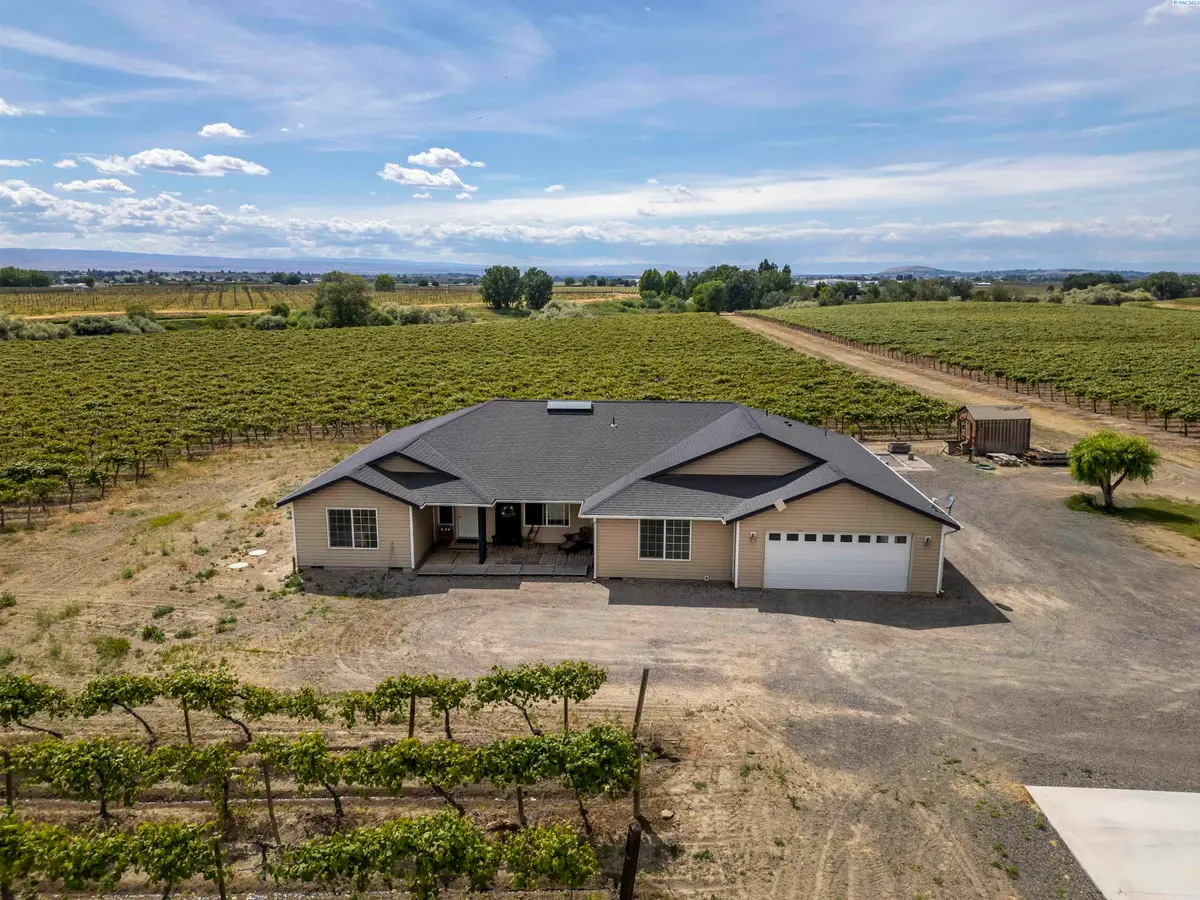 2050 Olmstead Road, Grandview, WA 98930 - #1