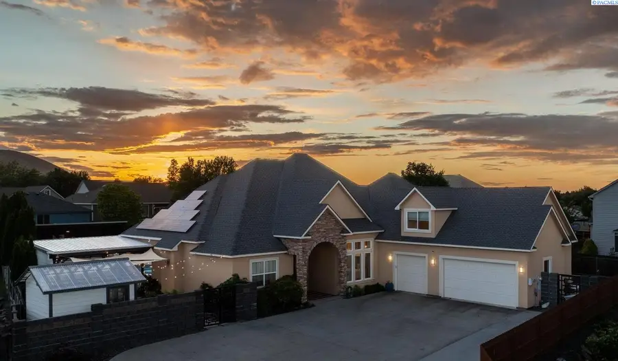 3659 Nottingham Dr., Richland, WA 99352 - #2