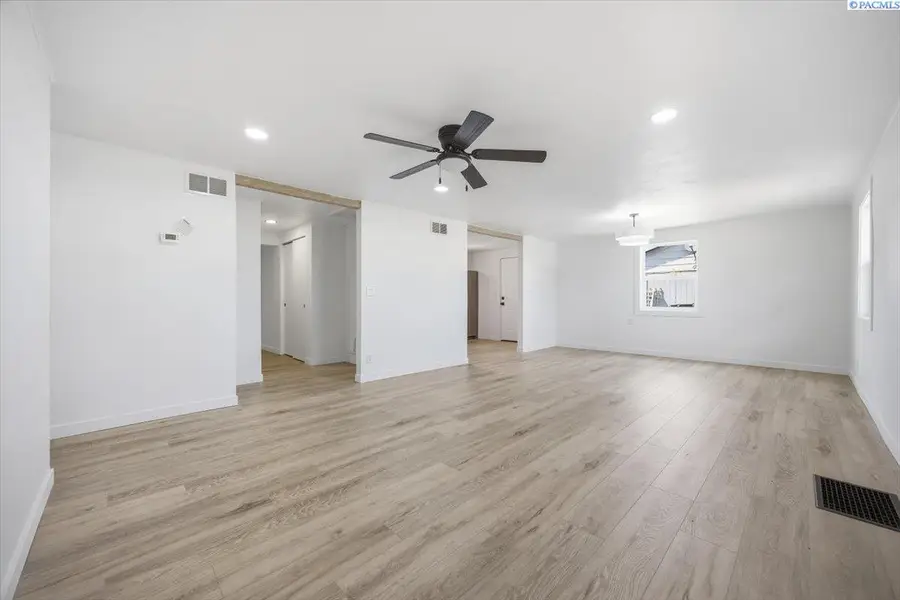 1207 Acacia Ave, Richland, WA 99354 - #3
