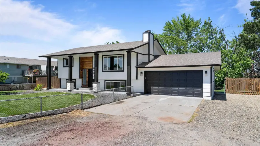 6003 W Okanogan Loop, Kennewick, WA 99336 - #3