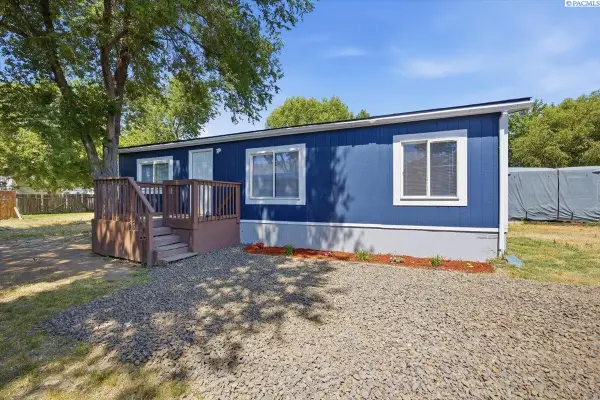 400 14th St Unit 20 #20, Benton City, WA 99320