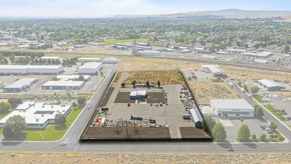 480 N Roosevelt Street, Kennewick, WA 99336
