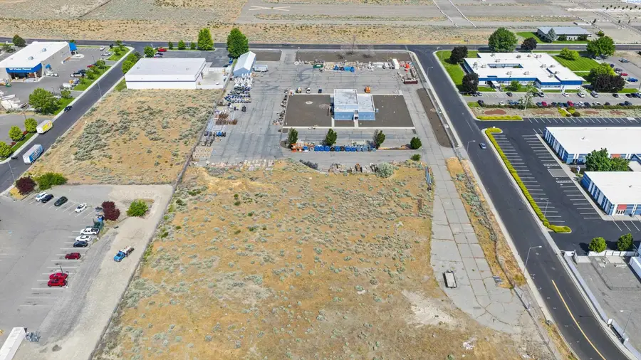 480 N Roosevelt Street, Kennewick, WA 99336 - #3