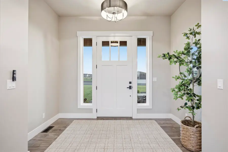 7007 Grange St, Kennewick, WA 99338 - #2