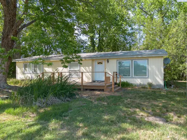 31009 S Gerards Road, Kennewick, WA 99337