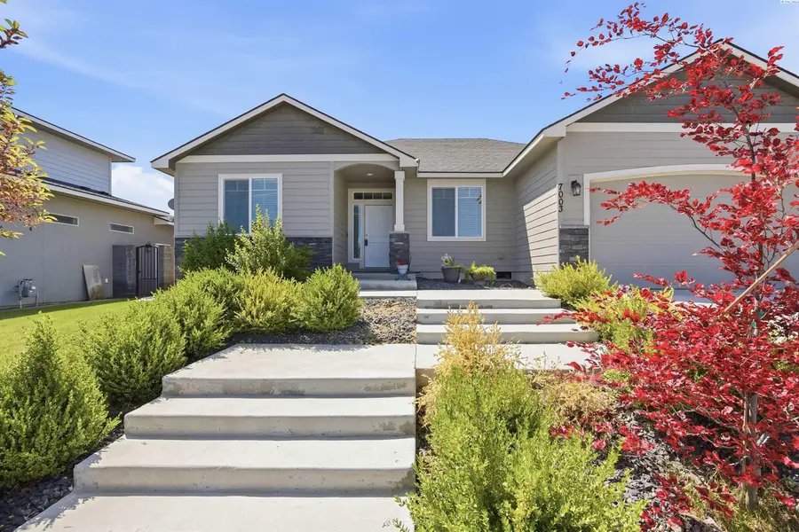 7003 W 32nd Ave, Kennewick, WA 99338 - #2