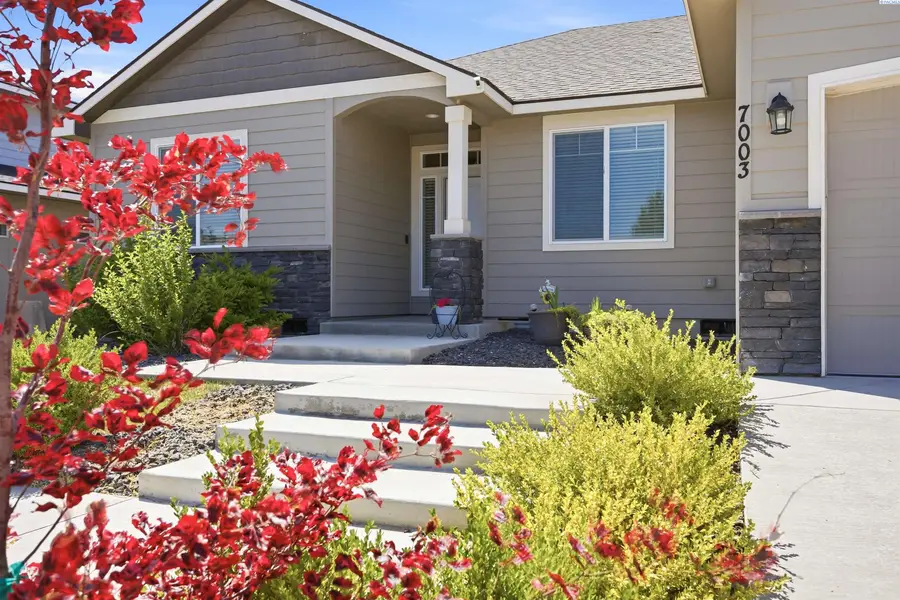 7003 W 32nd Ave, Kennewick, WA 99338 - #3