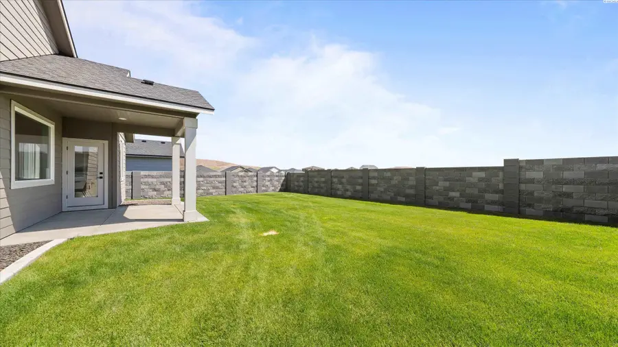 2956 Tarragon Ave, Richland, WA 99352 - #2