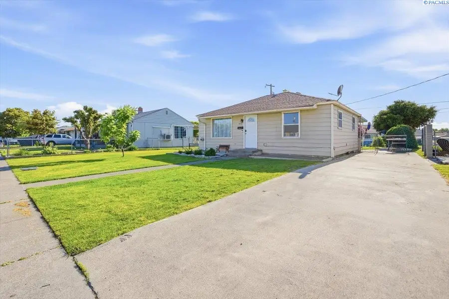 1818 N 11th Ave, Pasco, WA 93301 - #3