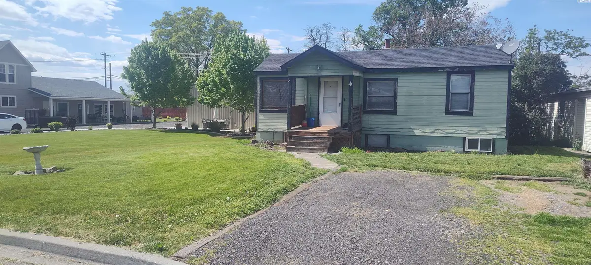 1116 Sherman Ave, Prosser, WA 99350 - #1