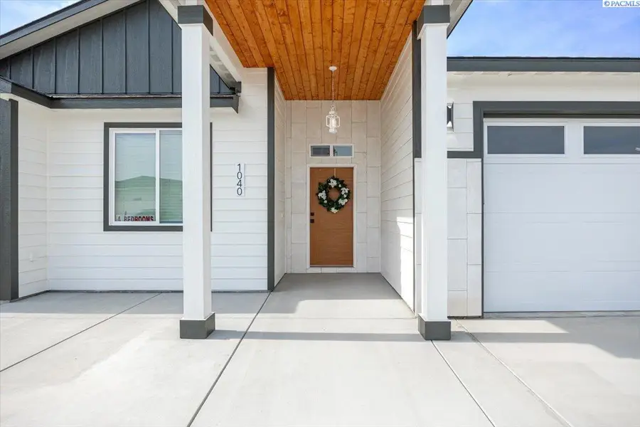 1040 S Florida Pl, Kennewick, WA 99338 - #2