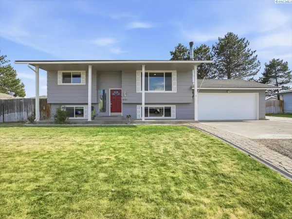 6025 W Okanogan Loop, Kennewick, WA 99336-7625