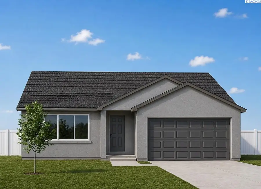 300 Olivera Street, Grandview, WA 98930-9999 - #3