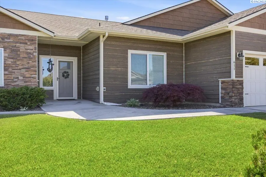 611 Hunter St, Richland, WA 99352 - #3