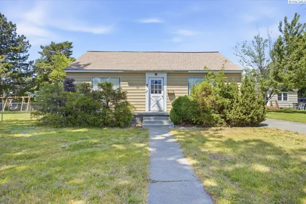 413 Douglass Ave, Richland, WA 99352