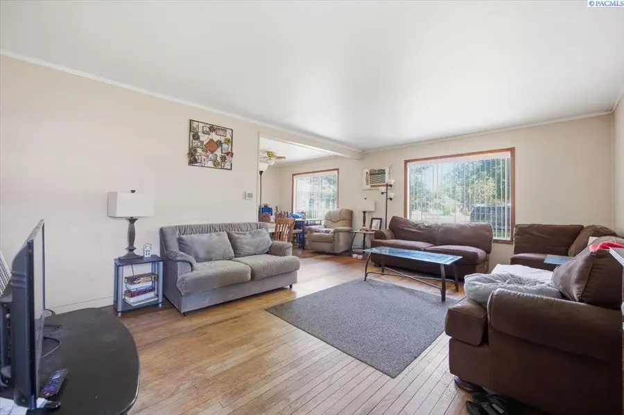 413 Douglass Ave, Richland, WA 99352 - #3