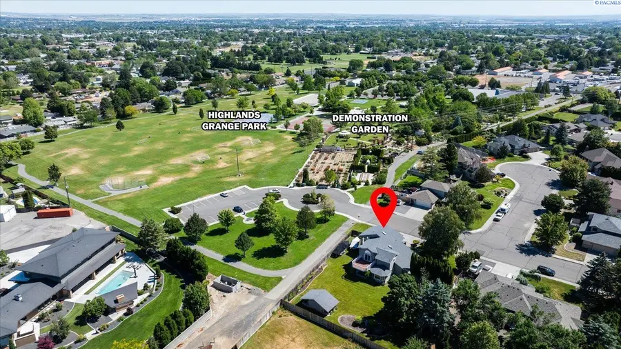 1712 S Arthur Street, Kennewick, WA 99338 - #3