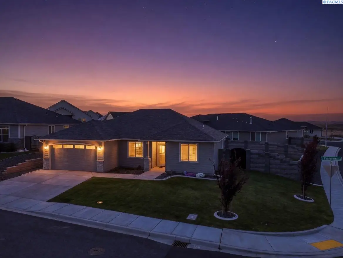 3304 S Zimmerman St, Kennewick, WA 99338 - #1