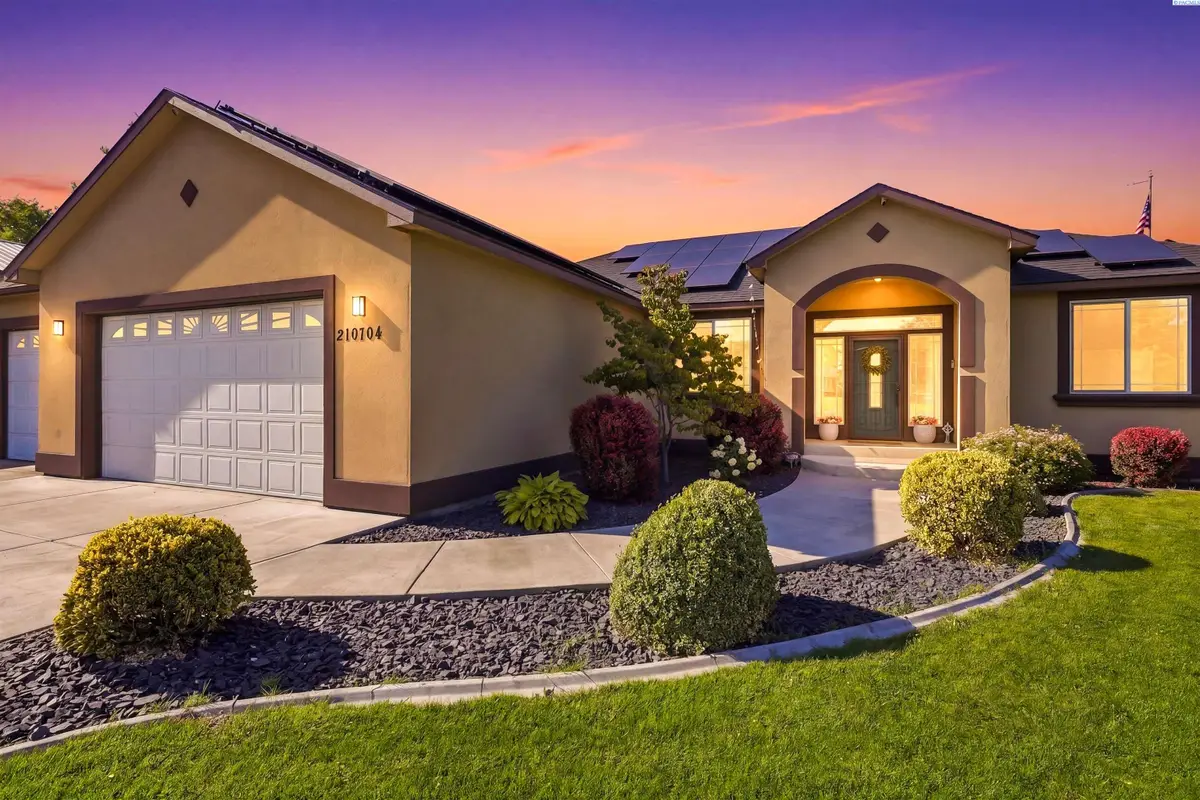 210704 E Schuster Rd, Kennewick, WA 99337 - #1
